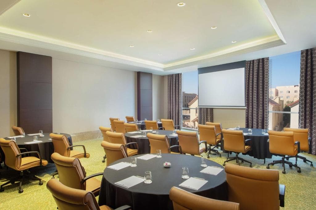 DoubleTree by Hilton Doha - Al Sadd - 29