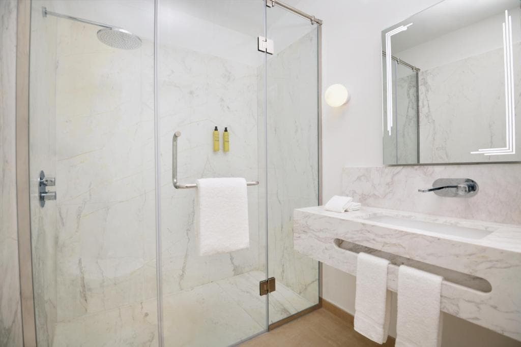 Element West Bay Doha - 9