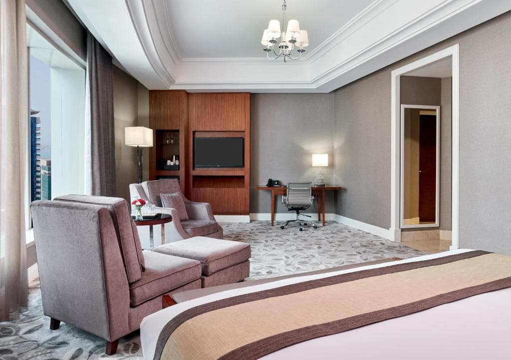 Crowne Plaza Doha West Bay - 15