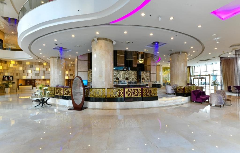 Crowne Plaza Doha West Bay - 38