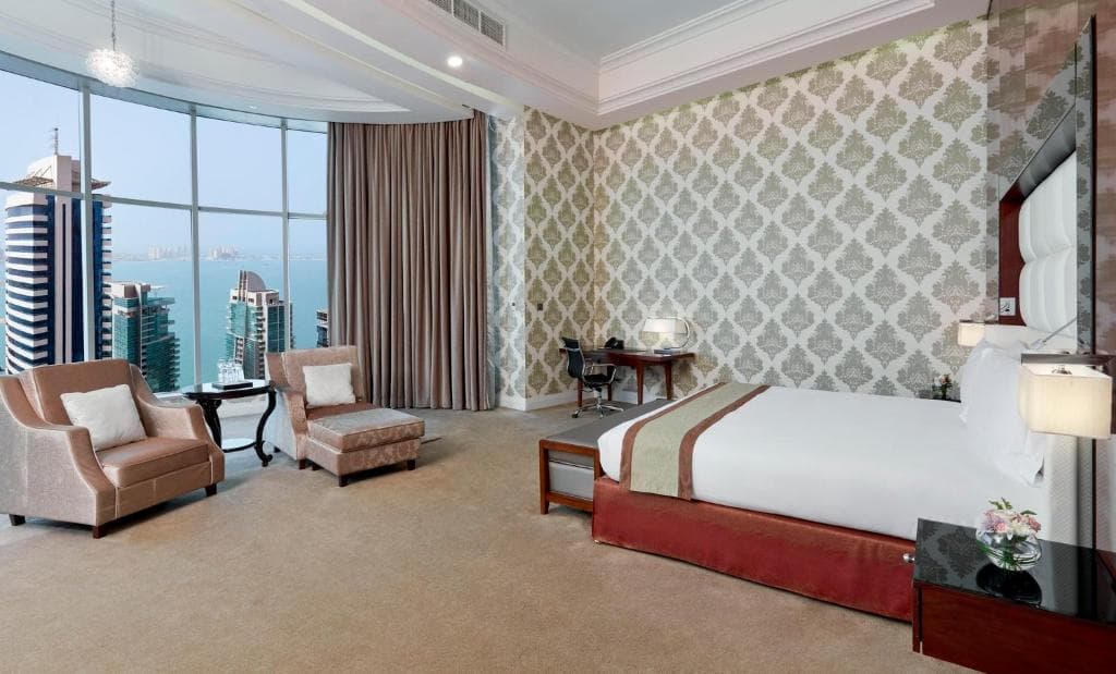 Crowne Plaza Doha West Bay - 44