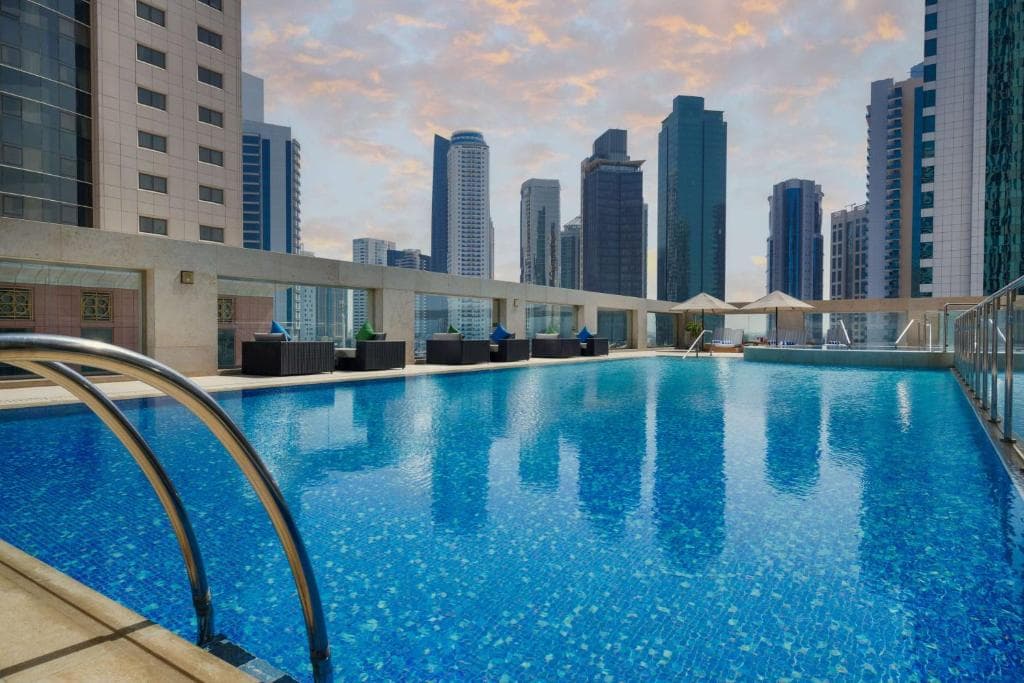 Wyndham Grand Doha West Bay Beach - 15