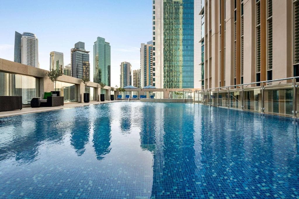 Wyndham Grand Doha West Bay Beach - 16