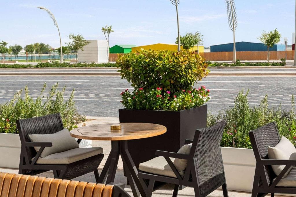 Wyndham Grand Doha West Bay Beach - 21