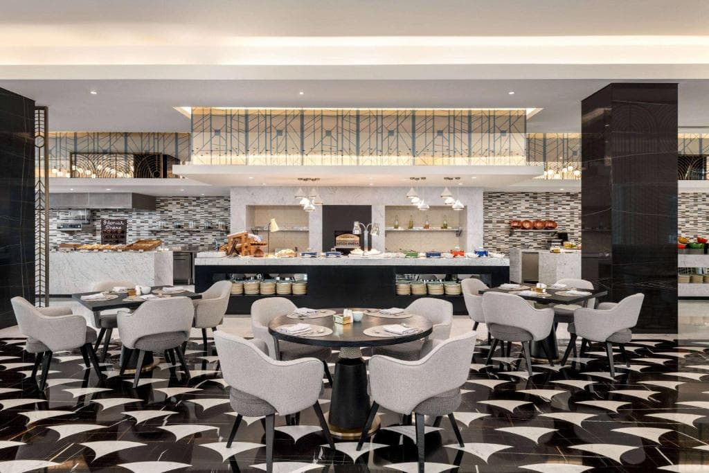 Wyndham Grand Doha West Bay Beach - 24