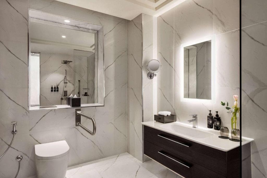 Wyndham Grand Doha West Bay Beach - 41