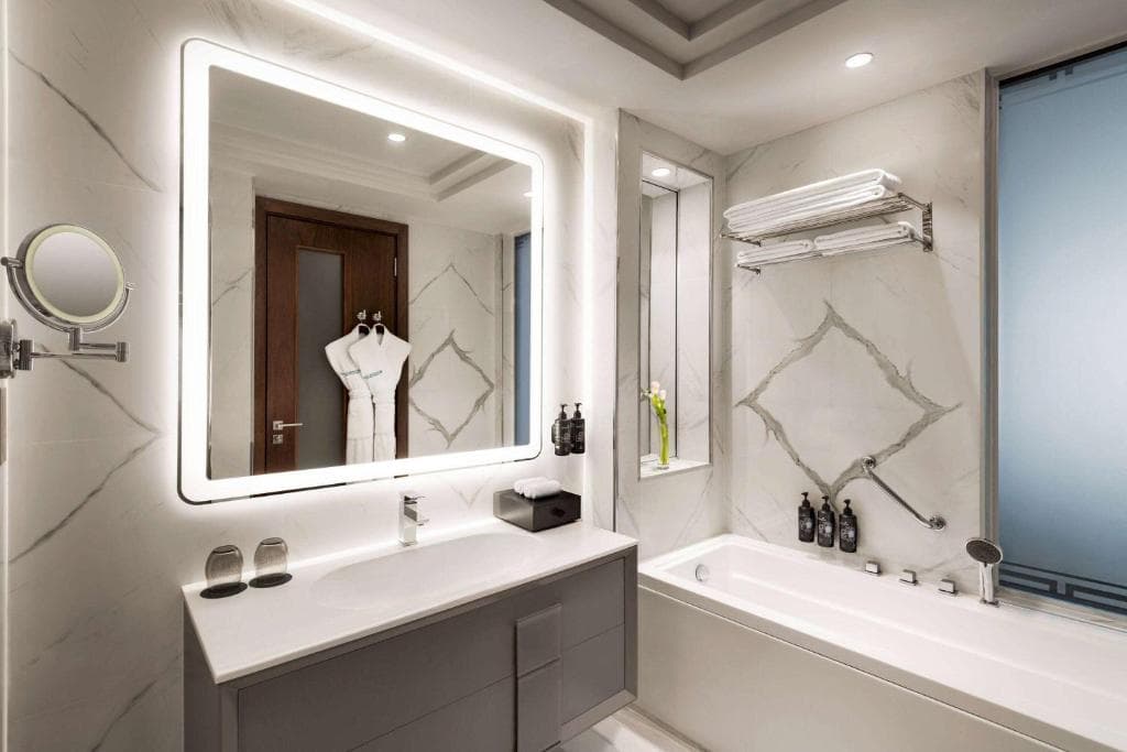 Wyndham Grand Doha West Bay Beach - 44