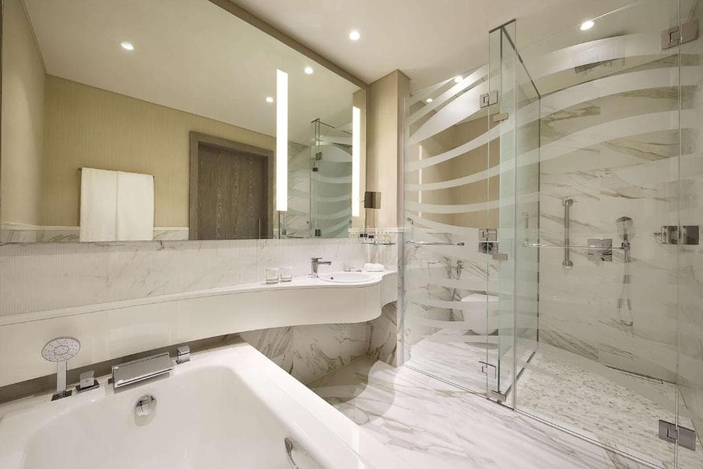 DoubleTree by Hilton Doha - Old Town - 16
