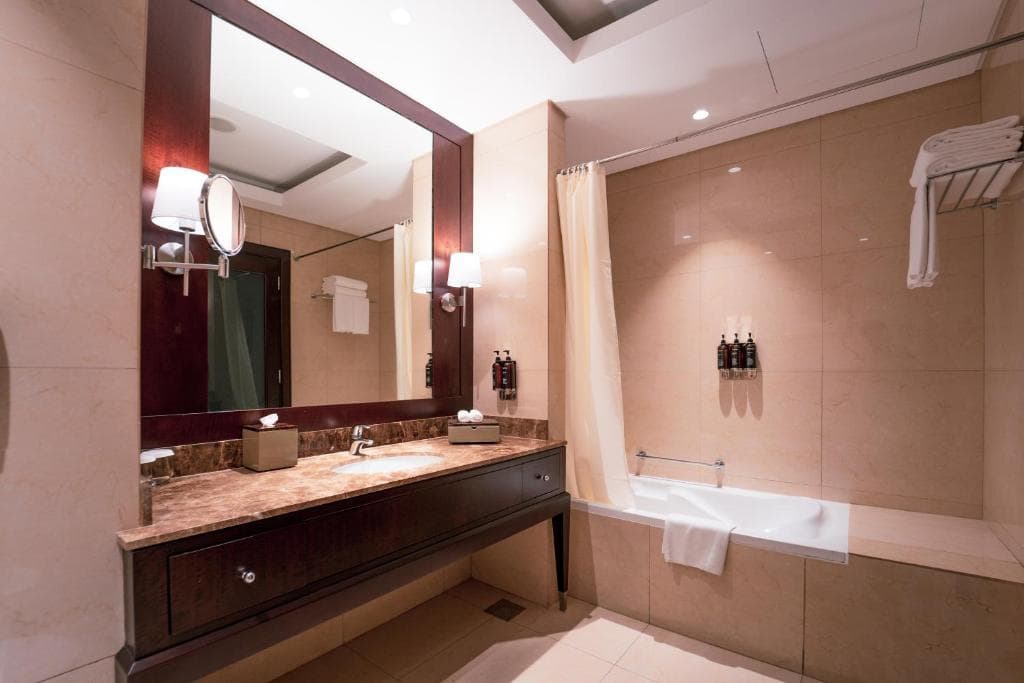 Millennium Hotel Doha - 10