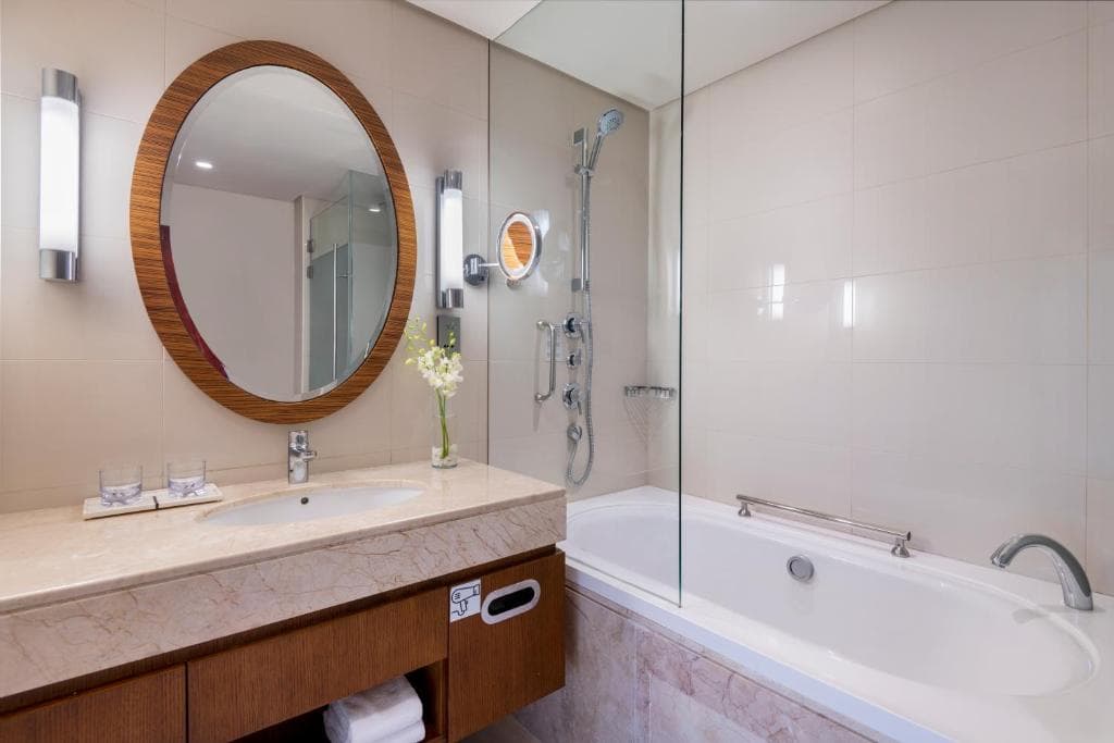 Crowne Plaza Doha The Business Park - 9