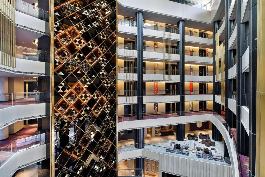 AlRayyan Hotel Doha, Curio Collection by Hilton - 1