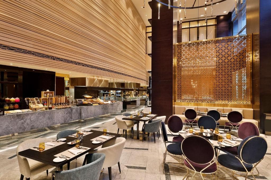 AlRayyan Hotel Doha, Curio Collection by Hilton - 14
