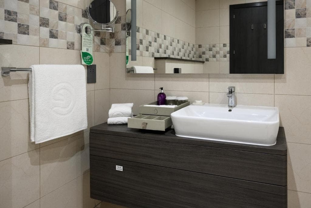 Centara West Bay Residences & Suites Doha - 13