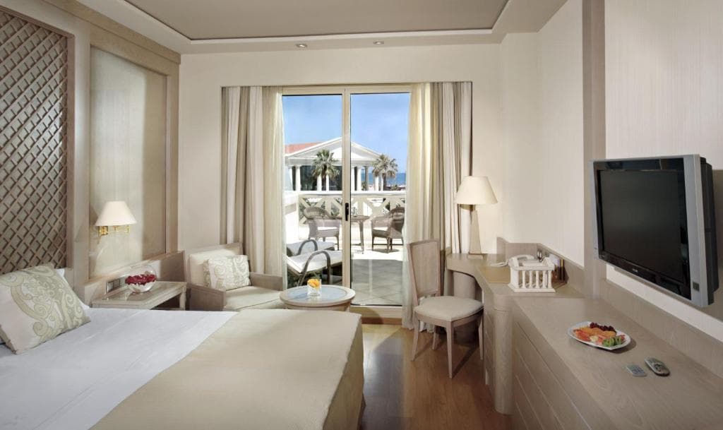 Las Arenas Balneario Resort - 11