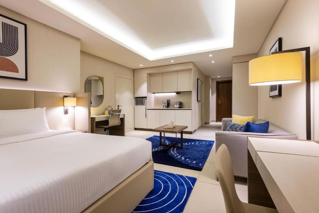 voco Doha West Bay Suites, an IHG Hotel - 11