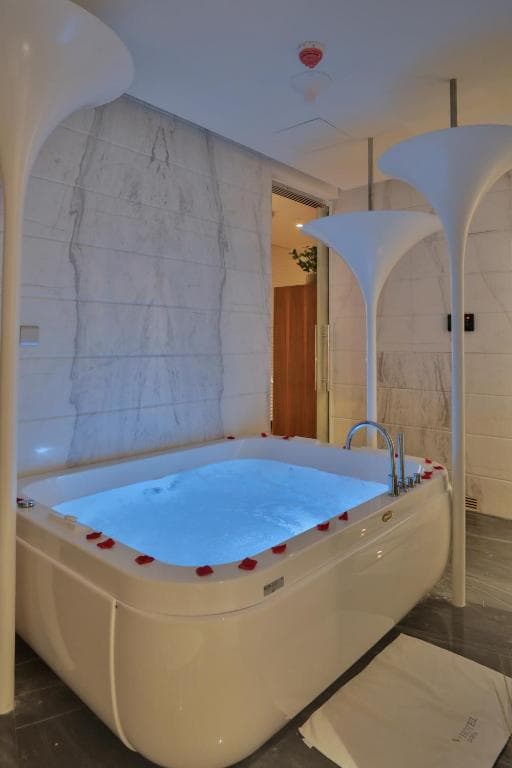VIP Hotel Doha Qatar - 34