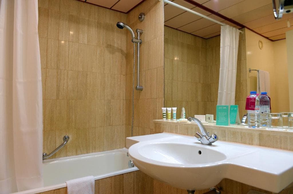 Treffen House Doha - next to Msheireb Metro Station and Souq Waqif - 34