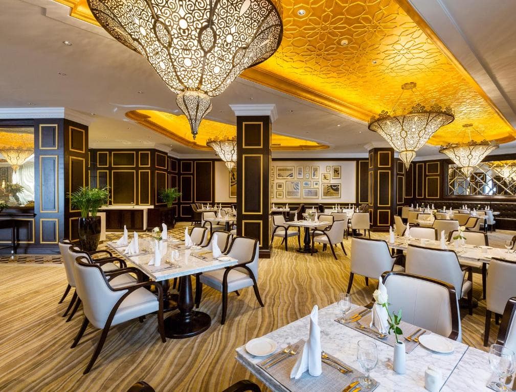 Ezdan Palace Hotel - 11