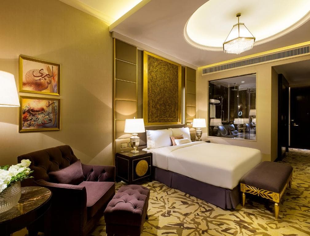 Ezdan Palace Hotel - 14