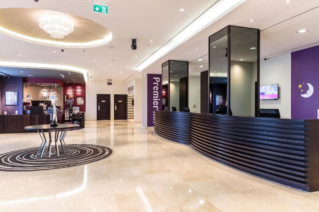 Premier Inn Doha Education City - 9