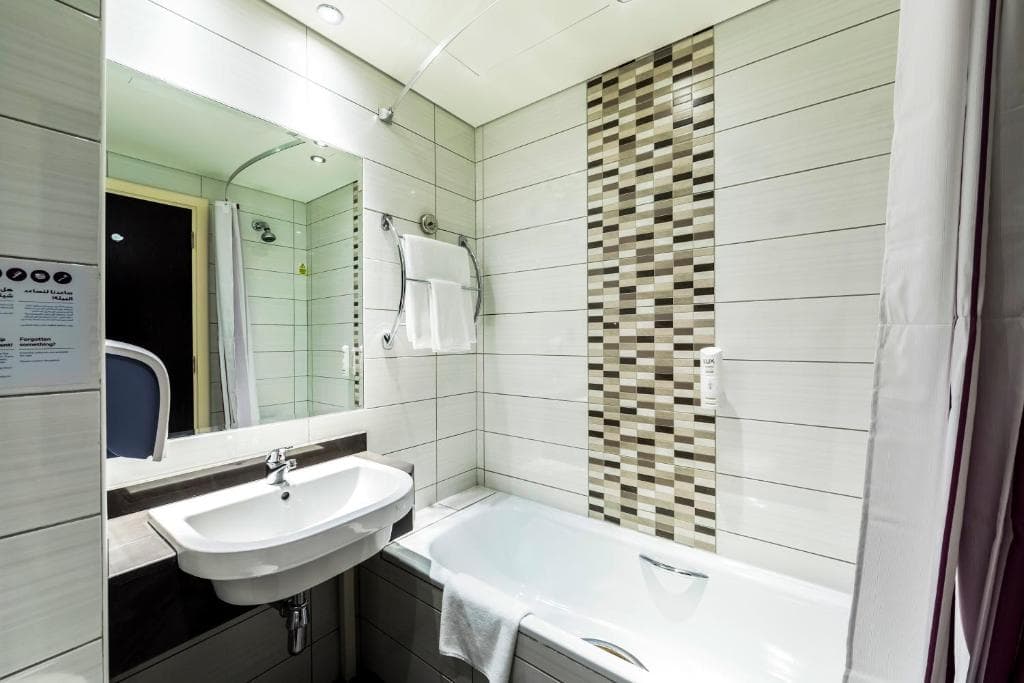 Premier Inn Doha Education City - 45