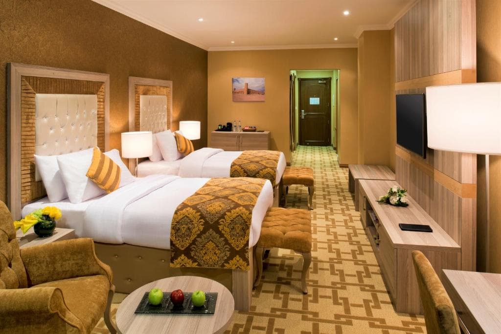 Sapphire Plaza Hotel - 11