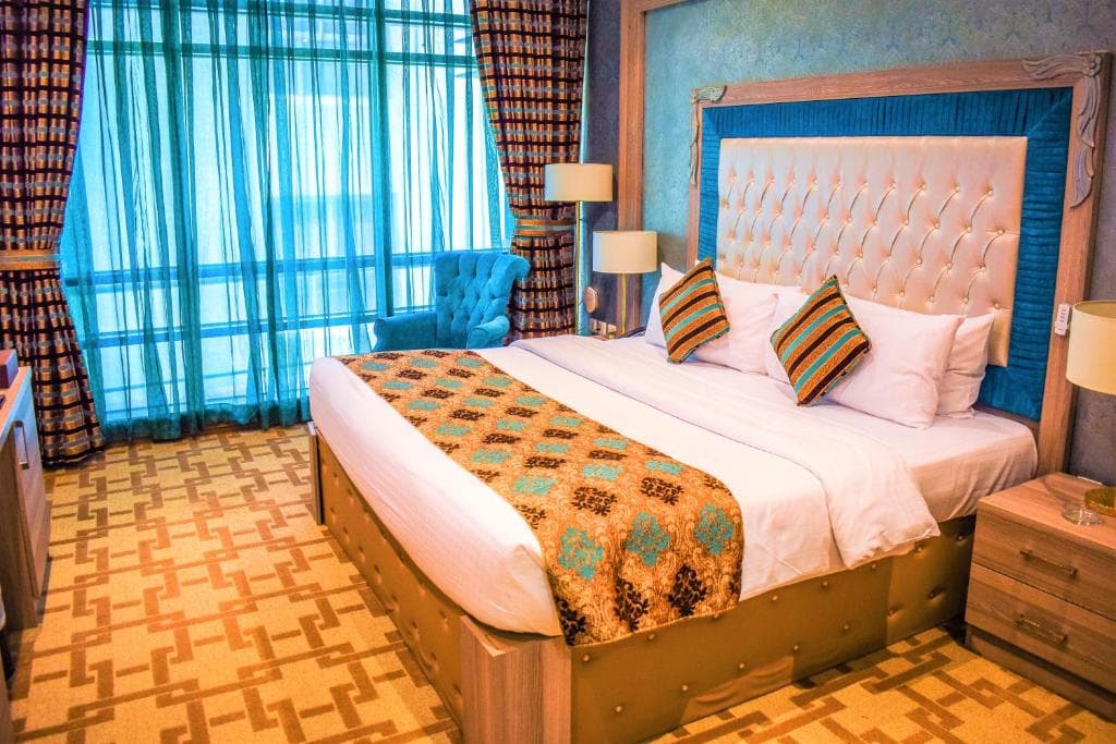 Sapphire Plaza Hotel - 24