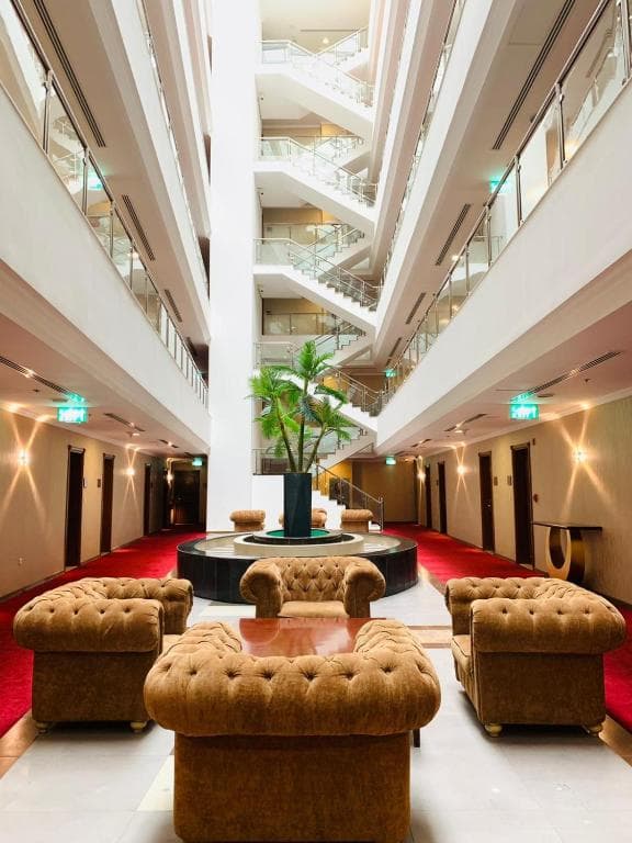 Sapphire Plaza Hotel - 29