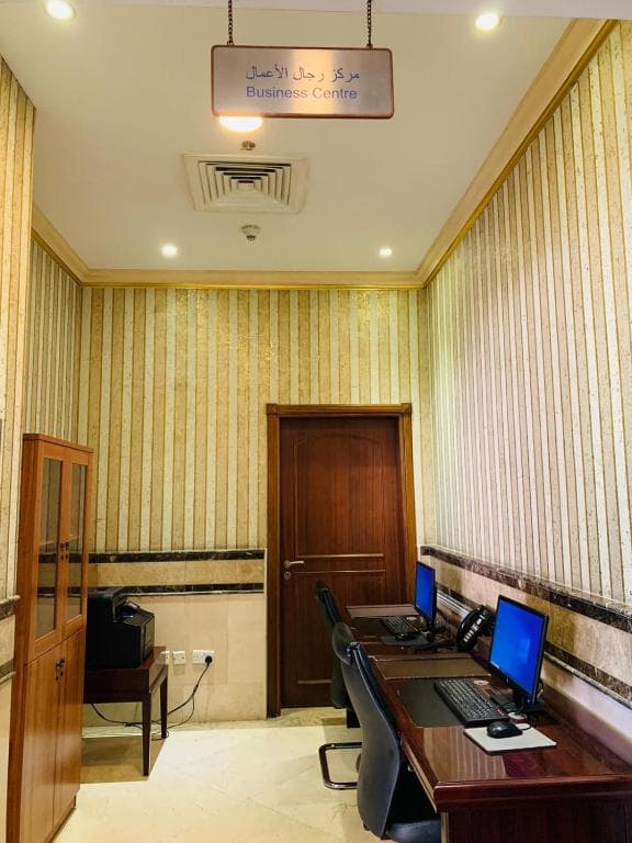 Sapphire Plaza Hotel - 37