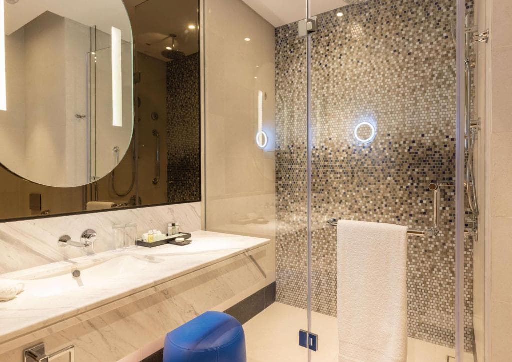 Embassy Suites by Hilton Doha Old Town - 18