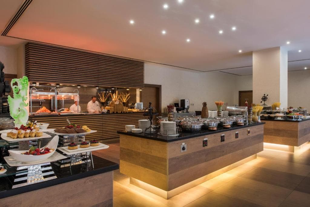 Concorde Hotel Doha - 28