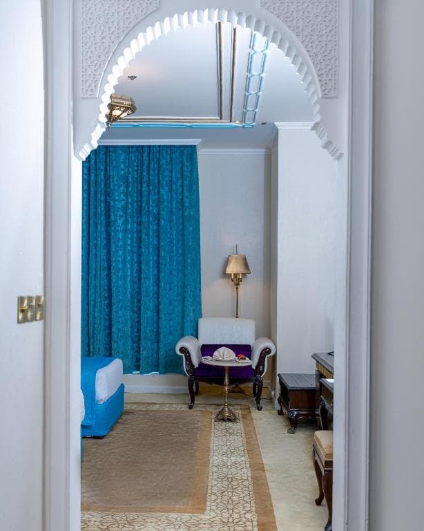 Saraya Corniche Hotel - 10
