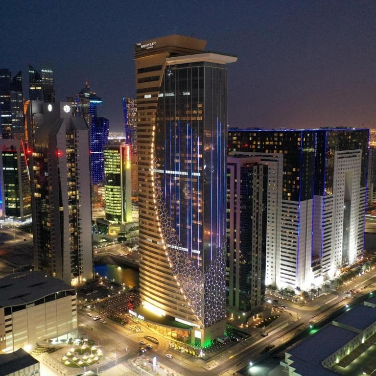 The Bentley Luxury Hotel & Suites - 2