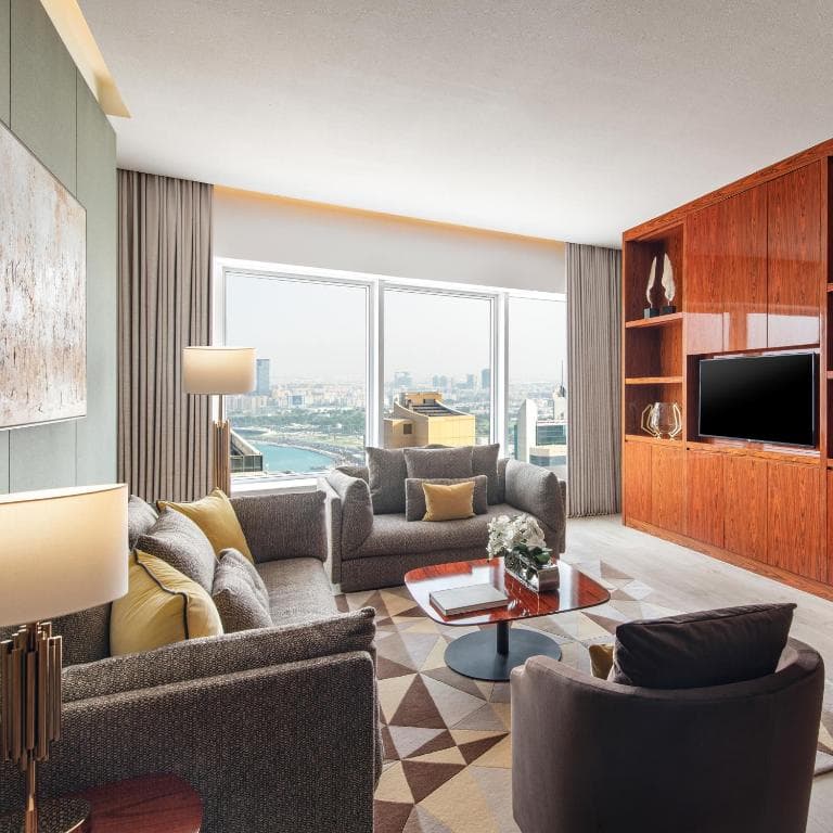 The Bentley Luxury Hotel & Suites - 4