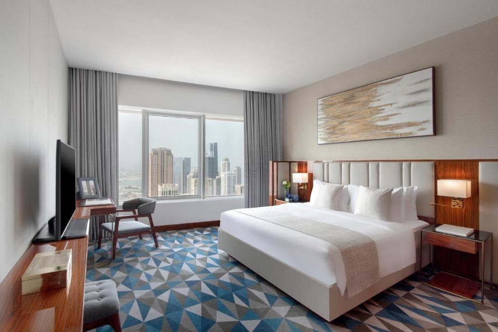 The Bentley Luxury Hotel & Suites - 6