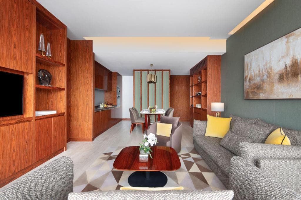 The Bentley Luxury Hotel & Suites - 17