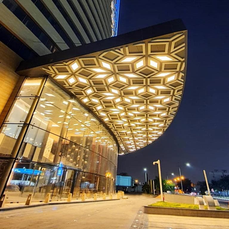 The Bentley Luxury Hotel & Suites - 24