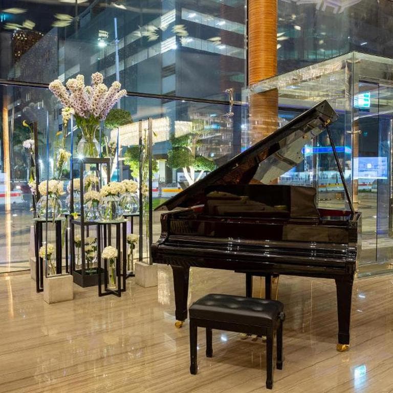 The Bentley Luxury Hotel & Suites - 28