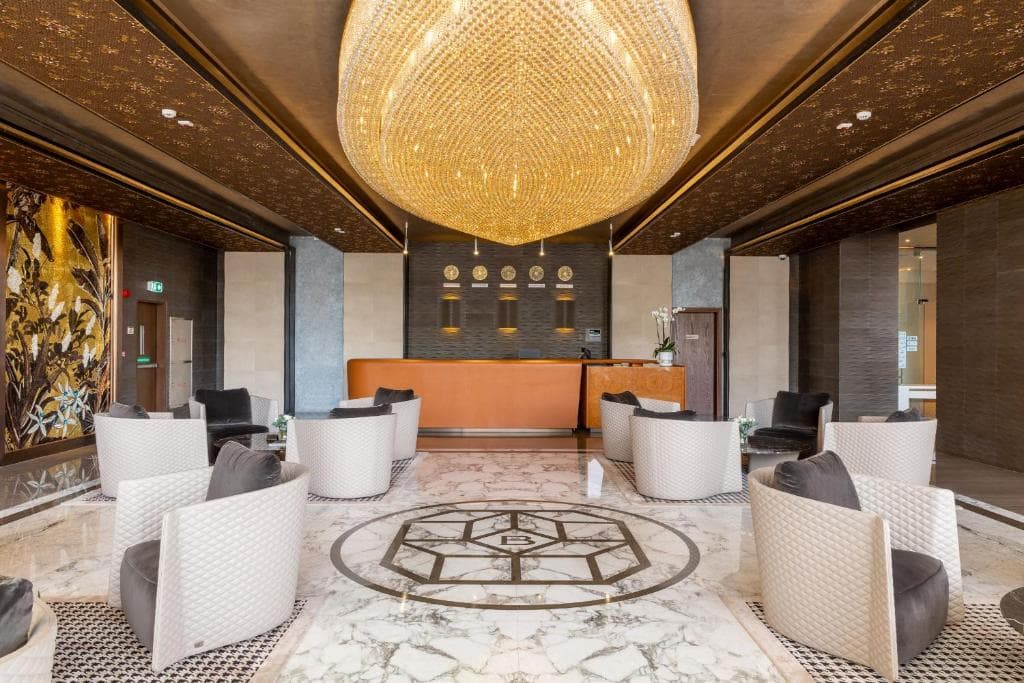 The Bentley Luxury Hotel & Suites - 30