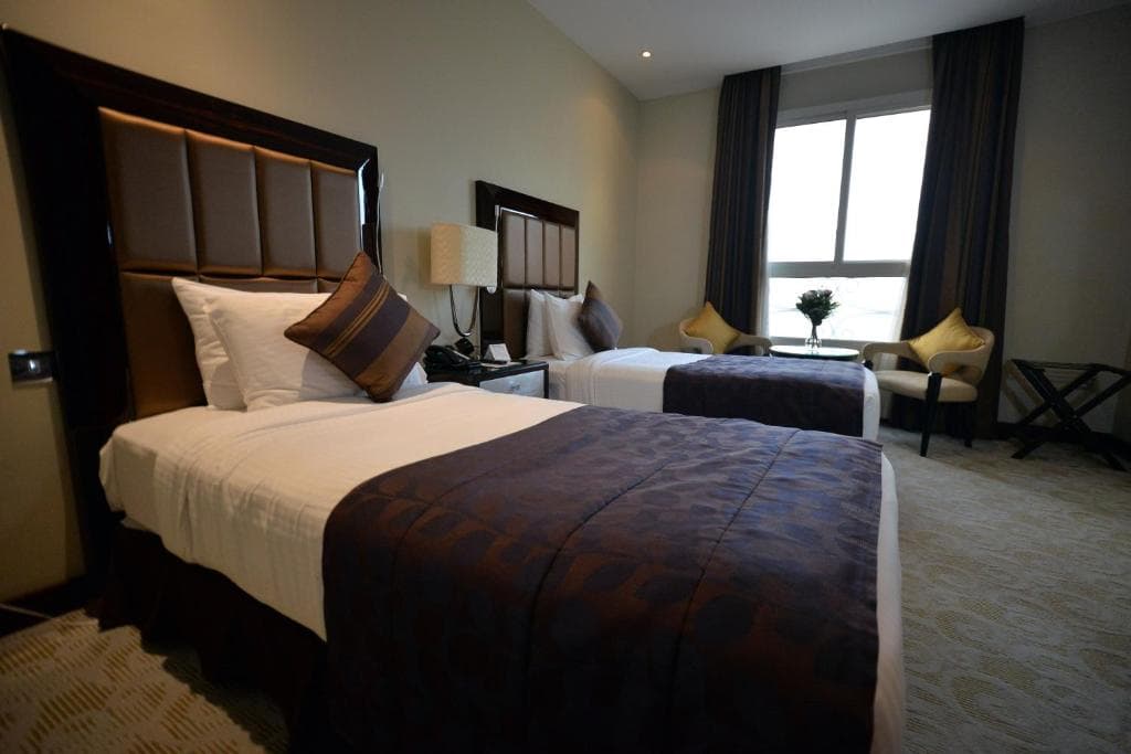 Strato Hotel by Warwick - 2