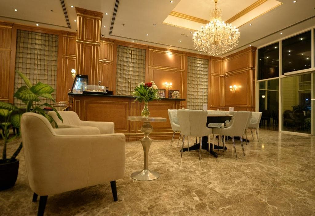 Strato Hotel by Warwick - 21