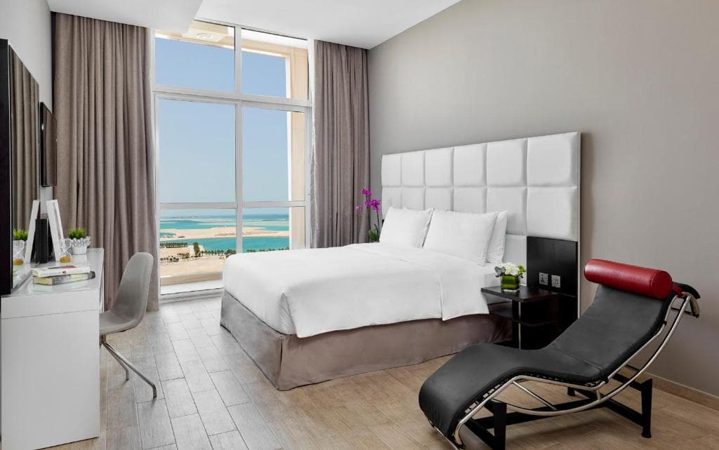 Staybridge Suites - Doha Lusail - 39