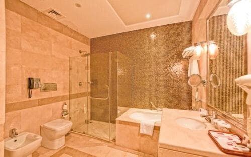 Century Hotel Doha - 24