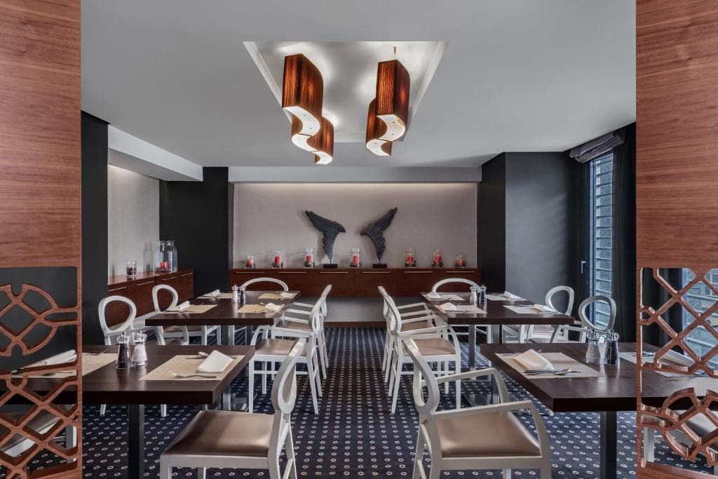 Four Points by Sheraton Doha - 32