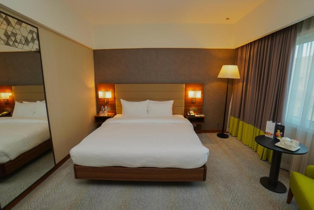 The Grand Lux Hotel - 21