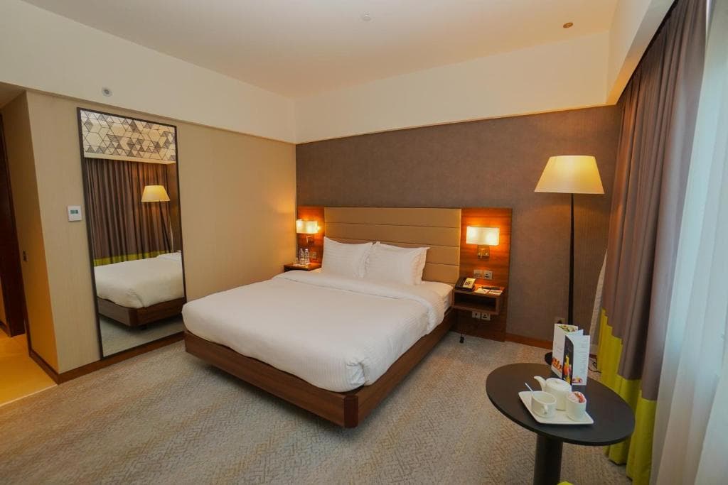 The Grand Lux Hotel - 22