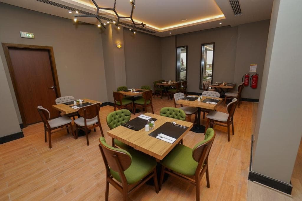 The Grand Lux Hotel - 33