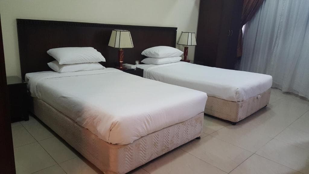 Al Muntazah Plaza Hotel - 13