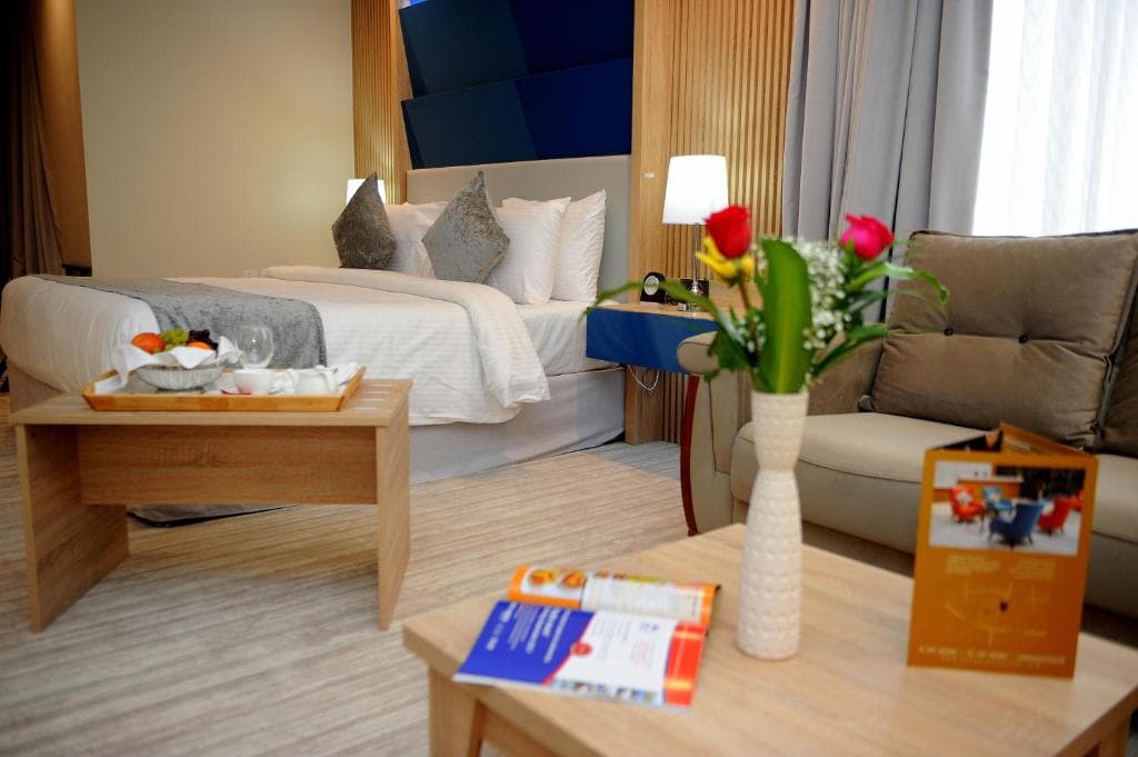 Al Mansour Suites Hotel - 11