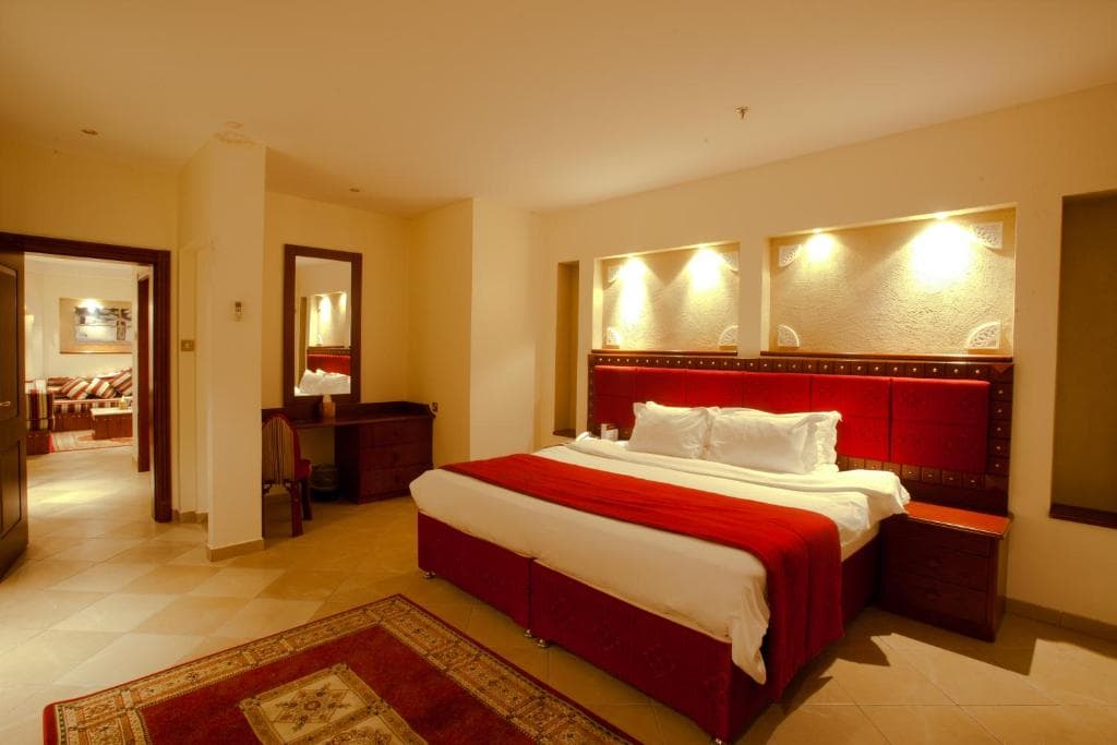 Al Liwan Suites - 2